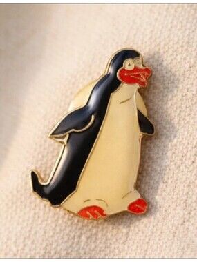 Vintage Penguin Enamel Brooch Pin Retro Animal Jewelry